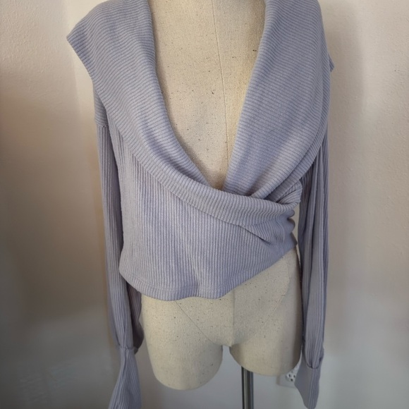 We The Free Tops - Size Small Free People Hold Me Close Surplice V-Neck Long Sleeve Pullover